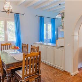 3 bedroom villa with pool in Kassiopi, Corfu, sleeps 6